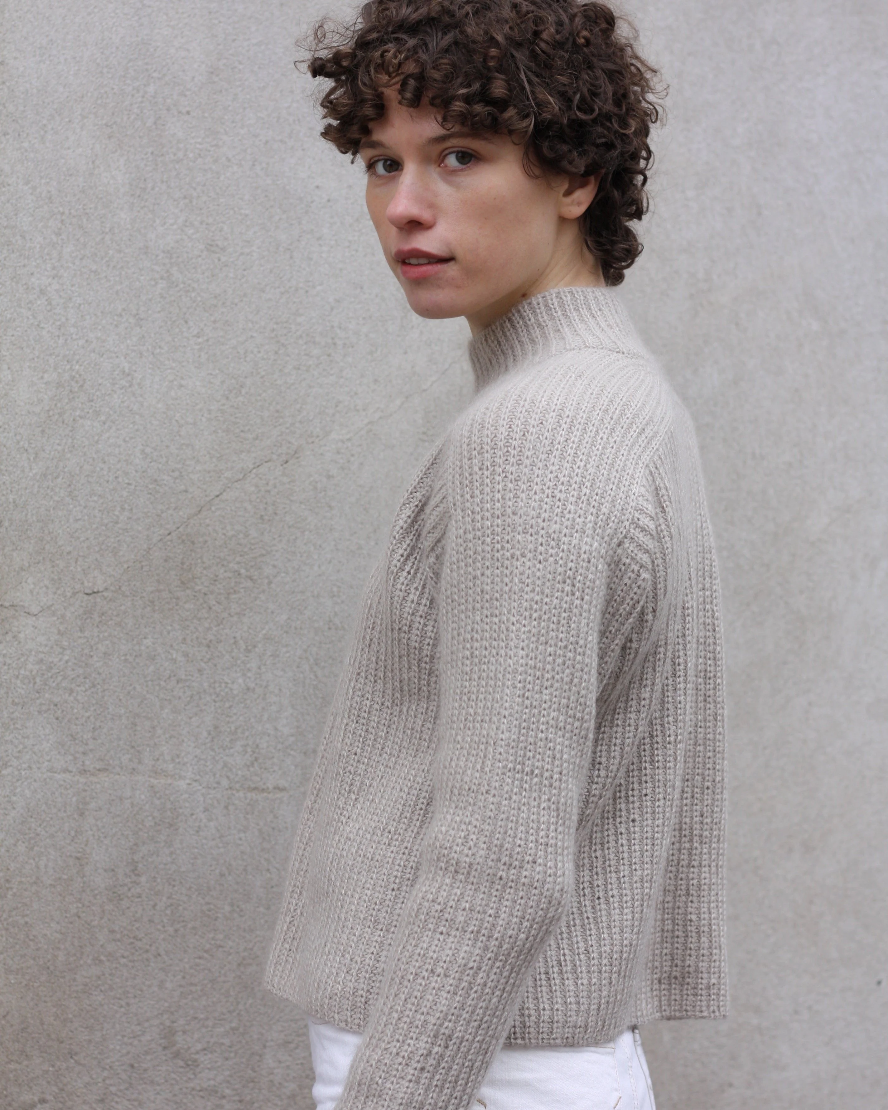 Aviaya Sweater - Image 9